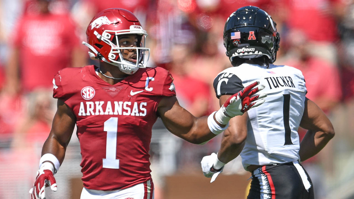 Arkansas safety Jalen Catalon directs the defense against Cincinnati.